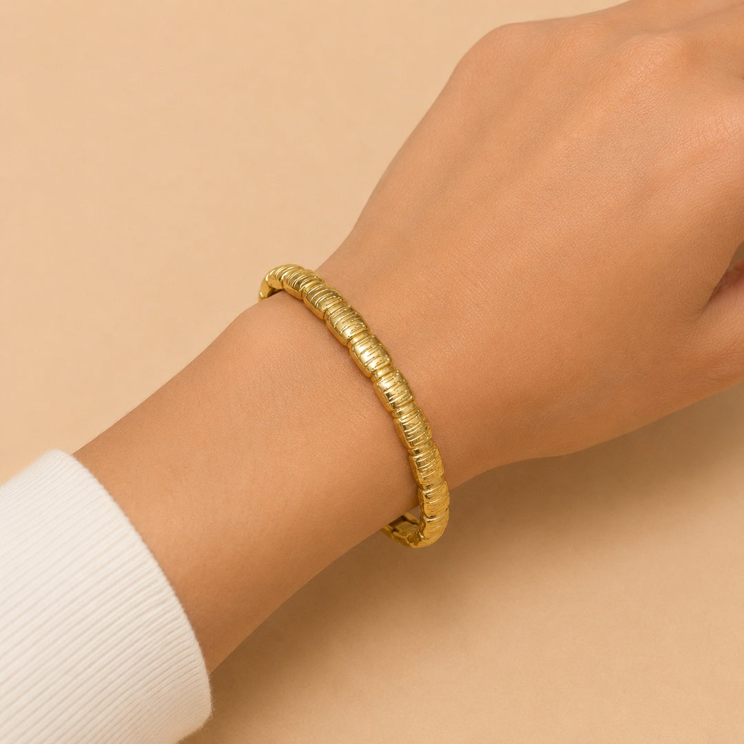 Aurora Textured Gold Bangle